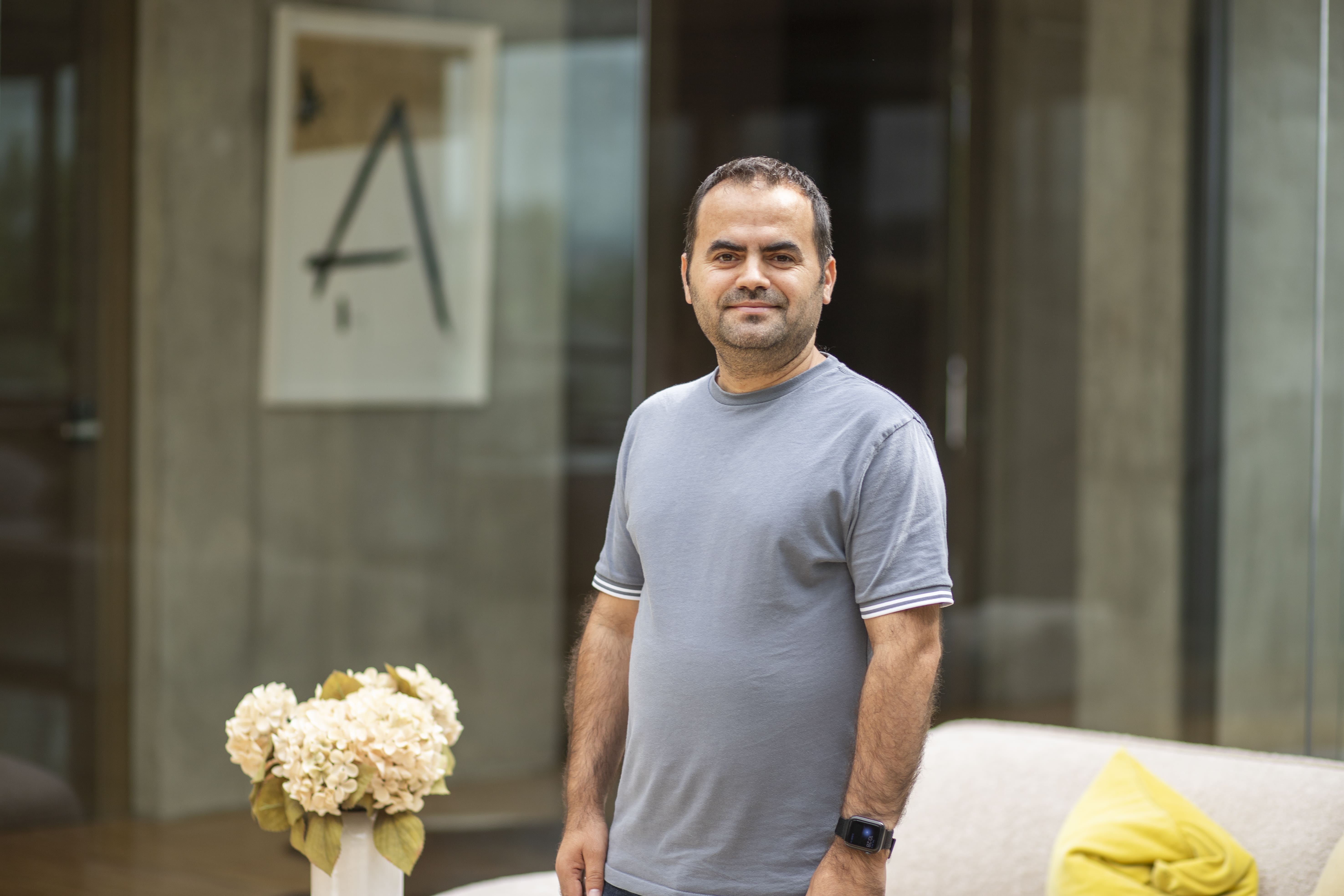 This is an example description for this item.